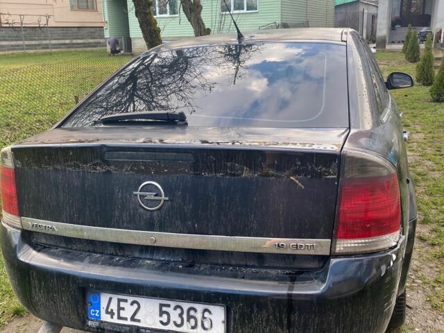 Черный Опель Вектра, объемом двигателя 1.9 л и пробегом 26 тыс. км за 1900 $, фото 4 на Automoto.ua