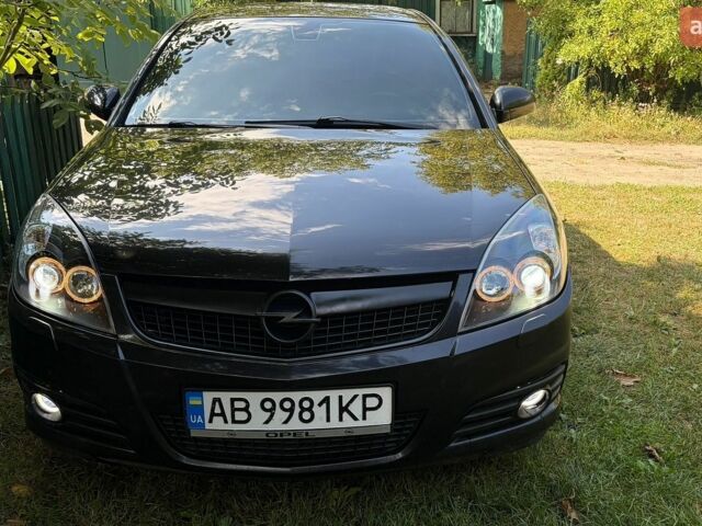 Черный Опель Вектра, объемом двигателя 2.2 л и пробегом 283 тыс. км за 4500 $, фото 5 на Automoto.ua