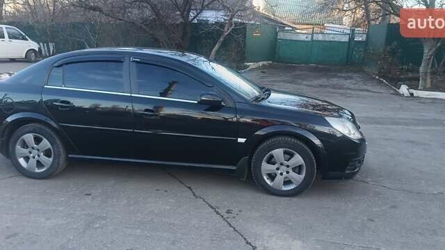 Черный Опель Вектра, объемом двигателя 2.2 л и пробегом 263 тыс. км за 5500 $, фото 4 на Automoto.ua