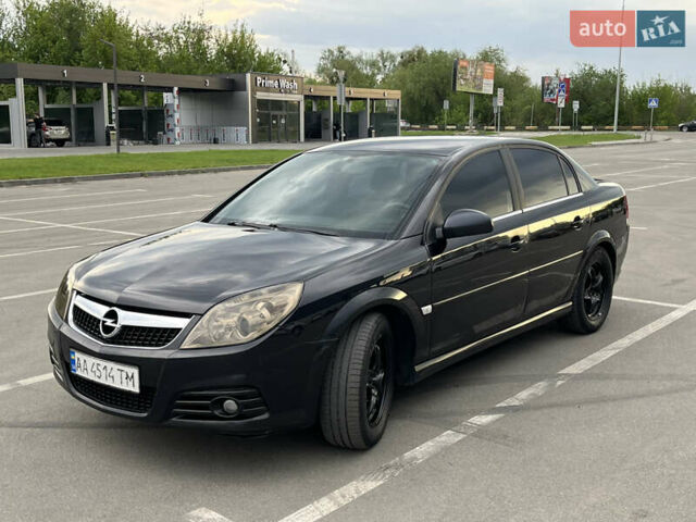 Черный Опель Вектра, объемом двигателя 2.21 л и пробегом 399 тыс. км за 4999 $, фото 2 на Automoto.ua