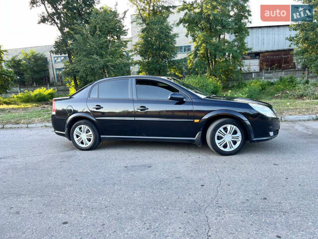 Черный Опель Вектра, объемом двигателя 1.9 л и пробегом 220 тыс. км за 5100 $, фото 3 на Automoto.ua