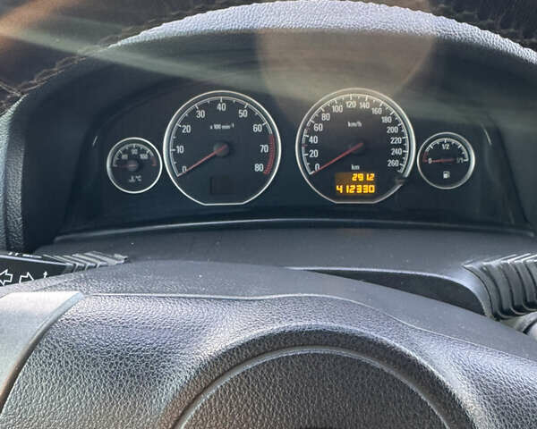Черный Опель Вектра, объемом двигателя 2.2 л и пробегом 440 тыс. км за 5000 $, фото 12 на Automoto.ua