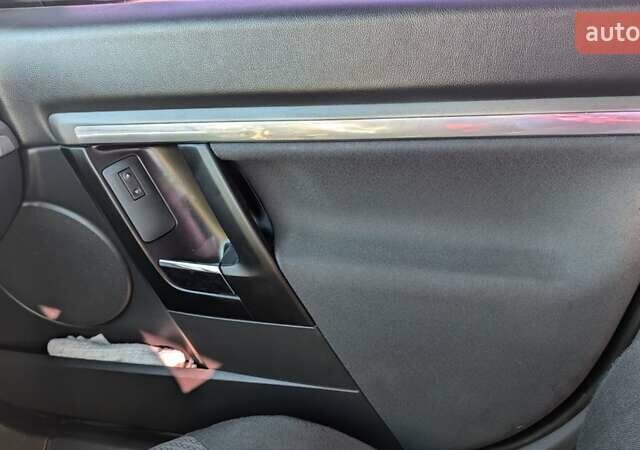 Черный Опель Вектра, объемом двигателя 2.2 л и пробегом 225 тыс. км за 5800 $, фото 21 на Automoto.ua