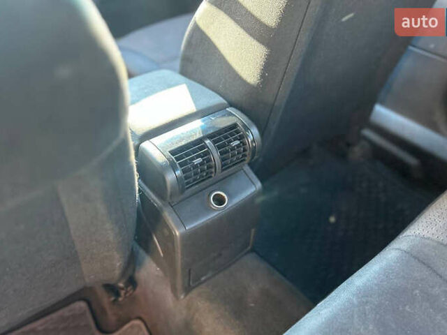 Черный Опель Вектра, объемом двигателя 2.2 л и пробегом 230 тыс. км за 3800 $, фото 24 на Automoto.ua