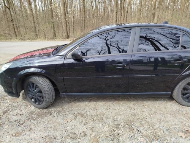 Черный Опель Вектра, объемом двигателя 1.6 л и пробегом 299 тыс. км за 4400 $, фото 4 на Automoto.ua