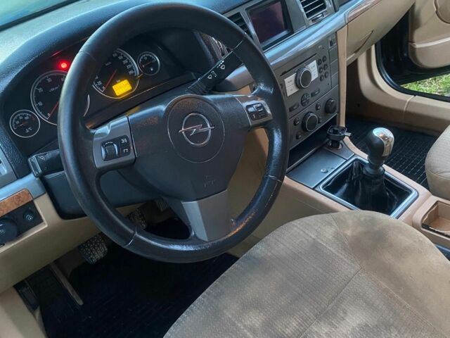 Черный Опель Вектра, объемом двигателя 1.9 л и пробегом 26 тыс. км за 1900 $, фото 5 на Automoto.ua