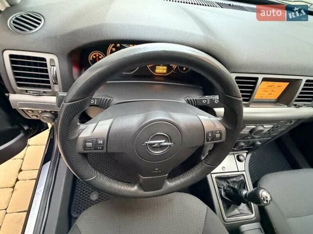 Чорний Опель Вектра, об'ємом двигуна 2.2 л та пробігом 89 тис. км за 8300 $, фото 24 на Automoto.ua