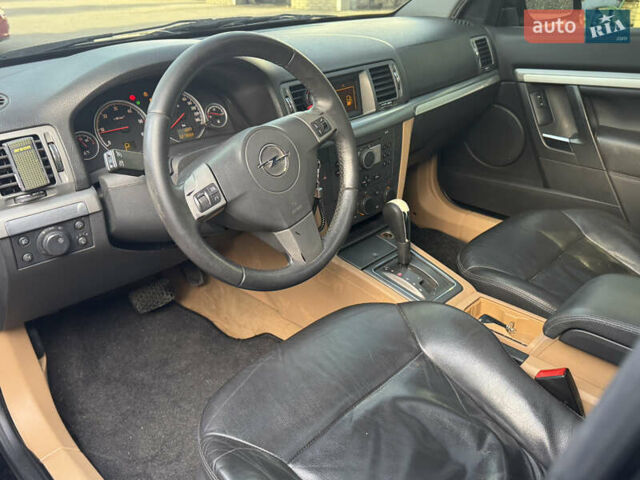 Черный Опель Вектра, объемом двигателя 1.9 л и пробегом 280 тыс. км за 5400 $, фото 9 на Automoto.ua