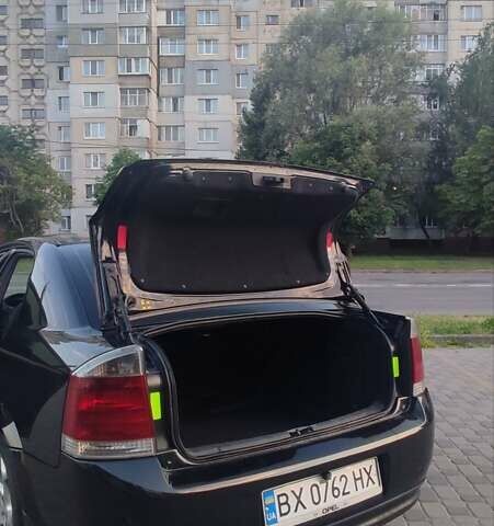 Чорний Опель Вектра, об'ємом двигуна 1.9 л та пробігом 381 тис. км за 4500 $, фото 1 на Automoto.ua