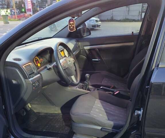 Опель Вектра 2006 в Харькове на Automoto.ua Черный Опель Вектра, объемом двигателя 2.2 л и пробегом 202 тыс. км за 6100 $, фото 21 на Automoto.ua