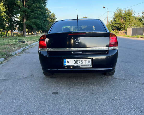 Черный Опель Вектра, объемом двигателя 1.9 л и пробегом 220 тыс. км за 5100 $, фото 5 на Automoto.ua
