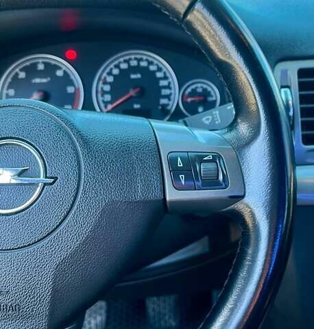 Черный Опель Вектра, объемом двигателя 1.9 л и пробегом 308 тыс. км за 6600 $, фото 13 на Automoto.ua