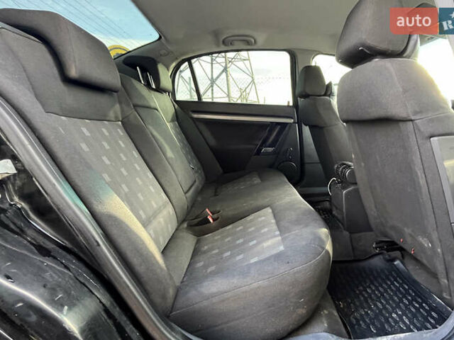 Черный Опель Вектра, объемом двигателя 1.8 л и пробегом 205 тыс. км за 3850 $, фото 17 на Automoto.ua