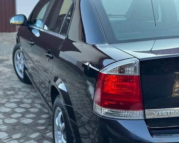 Чорний Опель Вектра, об'ємом двигуна 1.8 л та пробігом 283 тис. км за 4800 $, фото 25 на Automoto.ua