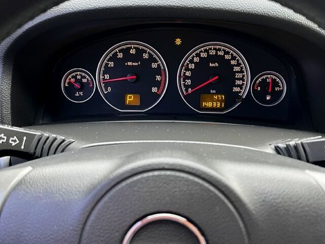 Черный Опель Вектра, объемом двигателя 2.2 л и пробегом 148 тыс. км за 5700 $, фото 11 на Automoto.ua