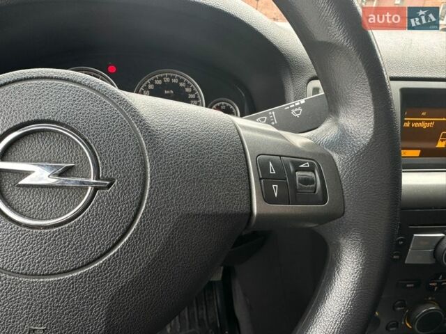 Черный Опель Вектра, объемом двигателя 1.8 л и пробегом 237 тыс. км за 5300 $, фото 40 на Automoto.ua