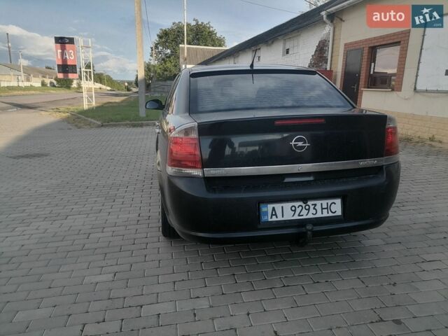 Черный Опель Вектра, объемом двигателя 1.6 л и пробегом 250 тыс. км за 2999 $, фото 5 на Automoto.ua