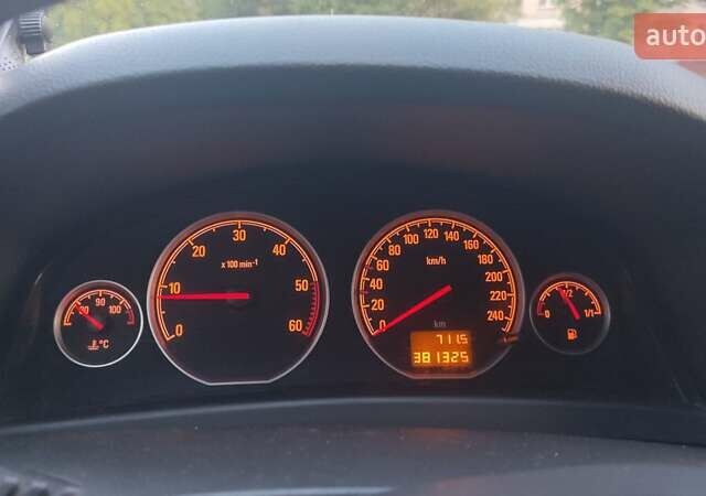 Чорний Опель Вектра, об'ємом двигуна 1.9 л та пробігом 381 тис. км за 4500 $, фото 16 на Automoto.ua
