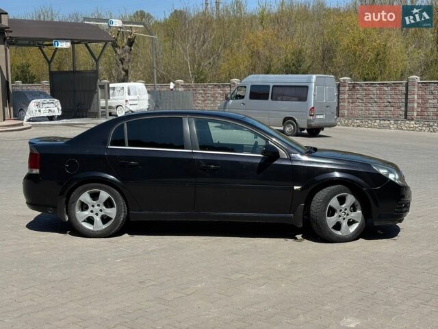 Черный Опель Вектра, объемом двигателя 2.2 л и пробегом 242 тыс. км за 5999 $, фото 3 на Automoto.ua