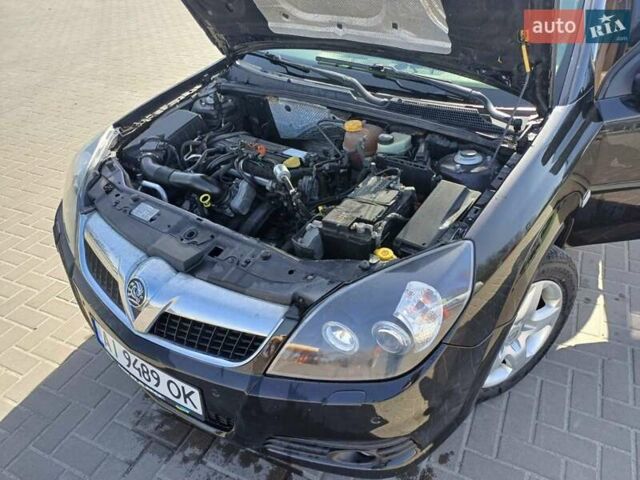 Черный Опель Вектра, объемом двигателя 2.2 л и пробегом 300 тыс. км за 6100 $, фото 14 на Automoto.ua