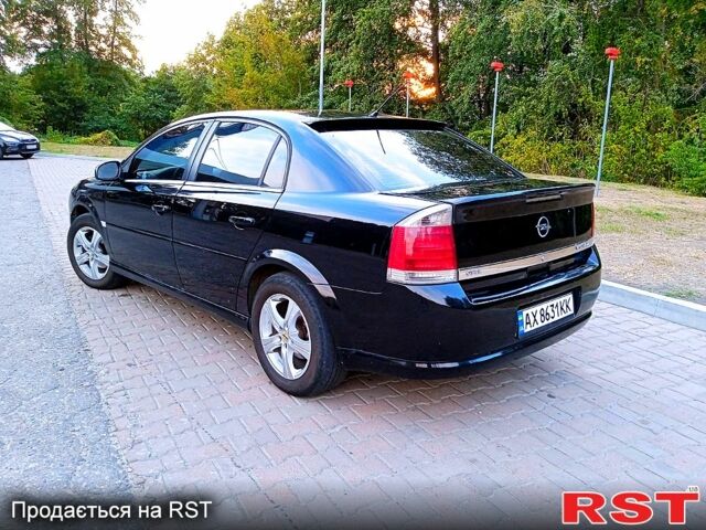 Черный Опель Вектра, объемом двигателя 2.2 л и пробегом 333 тыс. км за 4950 $, фото 1 на Automoto.ua
