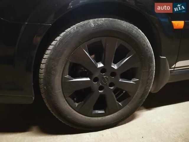 Черный Опель Вектра, объемом двигателя 2.2 л и пробегом 300 тыс. км за 5400 $, фото 1 на Automoto.ua