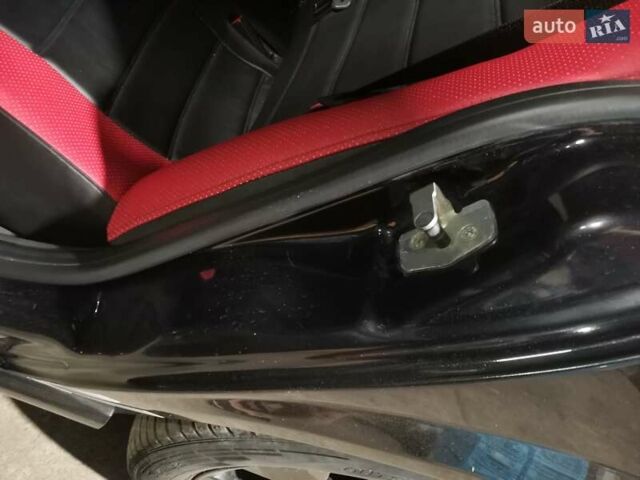 Черный Опель Вектра, объемом двигателя 2.2 л и пробегом 300 тыс. км за 5400 $, фото 9 на Automoto.ua