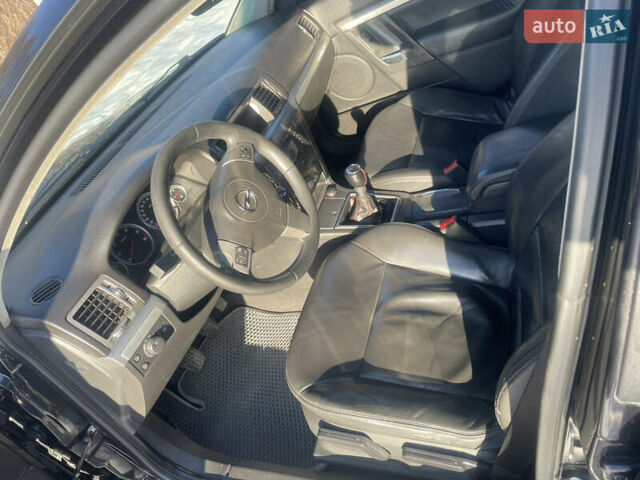 Чорний Опель Вектра, об'ємом двигуна 1.9 л та пробігом 311 тис. км за 4999 $, фото 17 на Automoto.ua