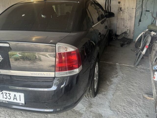 Чорний Опель Вектра, об'ємом двигуна 2.2 л та пробігом 157 тис. км за 2500 $, фото 7 на Automoto.ua