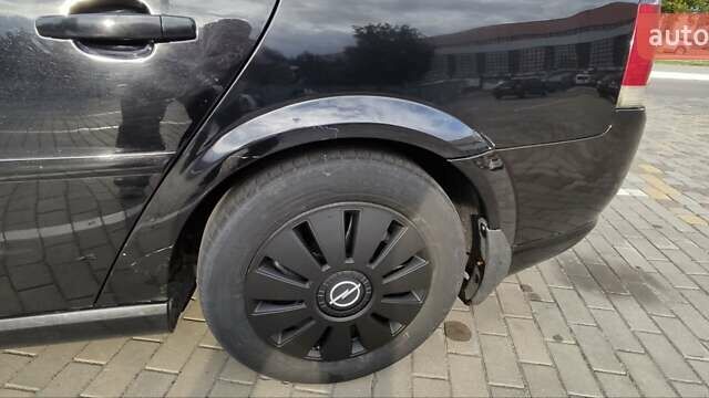 Черный Опель Вектра, объемом двигателя 2.2 л и пробегом 292 тыс. км за 3700 $, фото 12 на Automoto.ua