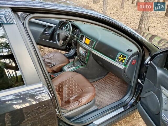 Черный Опель Вектра, объемом двигателя 2.2 л и пробегом 290 тыс. км за 3700 $, фото 9 на Automoto.ua
