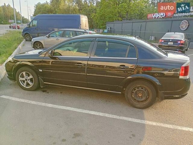 Черный Опель Вектра, объемом двигателя 2.2 л и пробегом 290 тыс. км за 3700 $, фото 4 на Automoto.ua