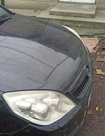 Черный Опель Вектра, объемом двигателя 2.2 л и пробегом 238 тыс. км за 5500 $, фото 19 на Automoto.ua