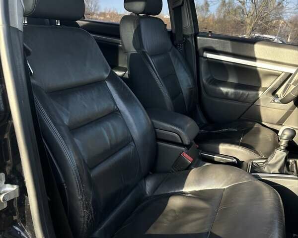 Черный Опель Вектра, объемом двигателя 2.2 л и пробегом 307 тыс. км за 5200 $, фото 8 на Automoto.ua