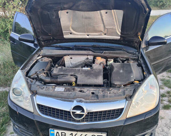 Черный Опель Вектра, объемом двигателя 2.2 л и пробегом 210 тыс. км за 4500 $, фото 6 на Automoto.ua