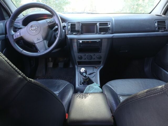 Опель Вектра 2007 у Черкасах на Automoto.ua Чорний Опель Вектра, об'ємом двигуна 2.2 л та пробігом 220 тис. км за 3600 $, фото 5 на Automoto.ua