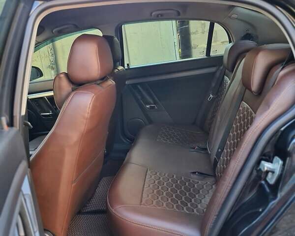 Чорний Опель Вектра, об'ємом двигуна 2.2 л та пробігом 280 тис. км за 4950 $, фото 17 на Automoto.ua