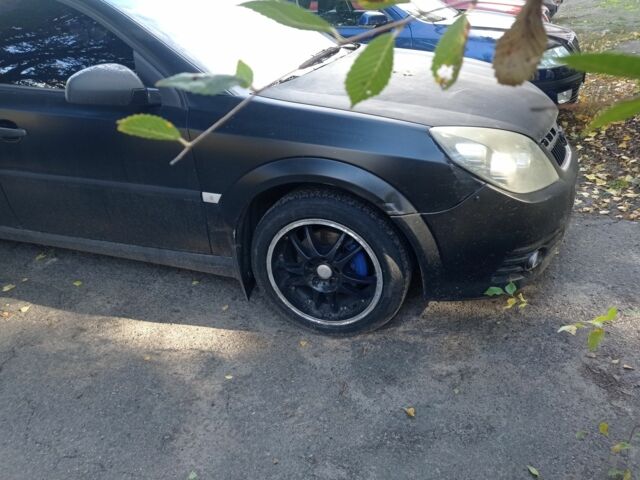 Опель Вектра 2007 у Черкасах на Automoto.ua Чорний Опель Вектра, об'ємом двигуна 2.2 л та пробігом 220 тис. км за 3600 $, фото 3 на Automoto.ua