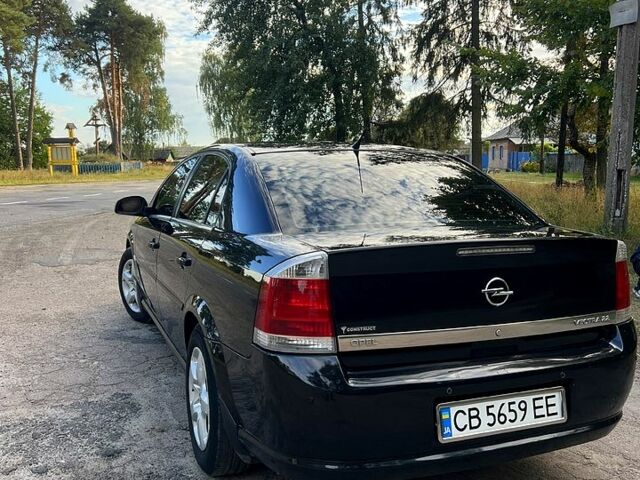 Чорний Опель Вектра, об'ємом двигуна 2.2 л та пробігом 221 тис. км за 5500 $, фото 2 на Automoto.ua