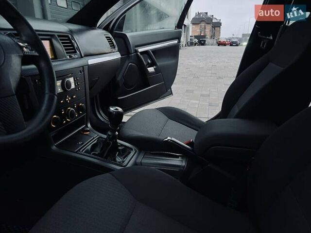 Черный Опель Вектра, объемом двигателя 1.91 л и пробегом 295 тыс. км за 4499 $, фото 20 на Automoto.ua