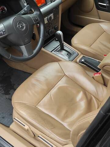 Черный Опель Вектра, объемом двигателя 2.2 л и пробегом 182 тыс. км за 5500 $, фото 14 на Automoto.ua