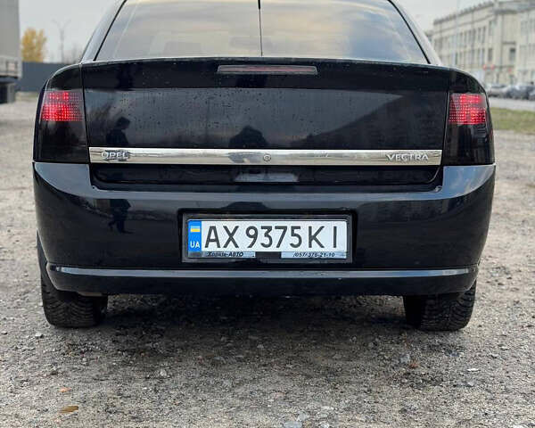 Черный Опель Вектра, объемом двигателя 1.8 л и пробегом 265 тыс. км за 4900 $, фото 5 на Automoto.ua