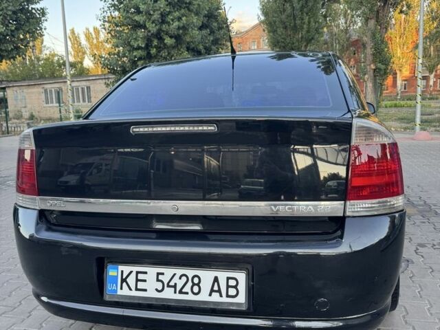 Опель Вектра 2007 в Кривом Роге на Automoto.ua Черный Опель Вектра, объемом двигателя 2.2 л и пробегом 241 тыс. км за 5300 $, фото 3 на Automoto.ua