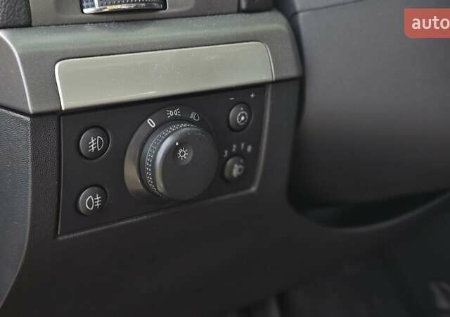 Чорний Опель Вектра, об'ємом двигуна 1.6 л та пробігом 215 тис. км за 3900 $, фото 19 на Automoto.ua