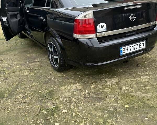 Чорний Опель Вектра, об'ємом двигуна 1.8 л та пробігом 320 тис. км за 5300 $, фото 1 на Automoto.ua
