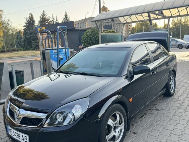 Опель Вектра 2007 в Кривом Роге на Automoto.ua Черный Опель Вектра, объемом двигателя 2.2 л и пробегом 241 тыс. км за 5300 $, фото 1 на Automoto.ua