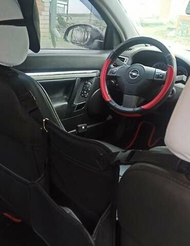 Черный Опель Вектра, объемом двигателя 2.2 л и пробегом 238 тыс. км за 5500 $, фото 20 на Automoto.ua