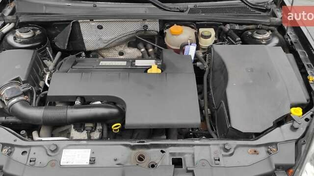 Черный Опель Вектра, объемом двигателя 2.2 л и пробегом 182 тыс. км за 5500 $, фото 5 на Automoto.ua