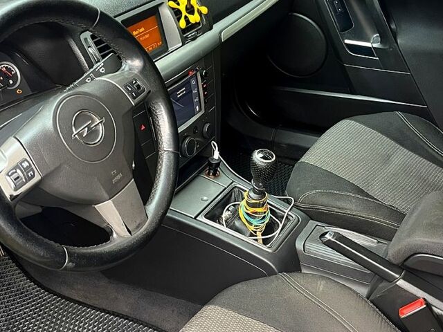 Чорний Опель Вектра, об'ємом двигуна 1.8 л та пробігом 320 тис. км за 5300 $, фото 5 на Automoto.ua