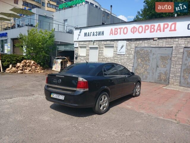 Черный Опель Вектра, объемом двигателя 1.8 л и пробегом 190 тыс. км за 4500 $, фото 1 на Automoto.ua